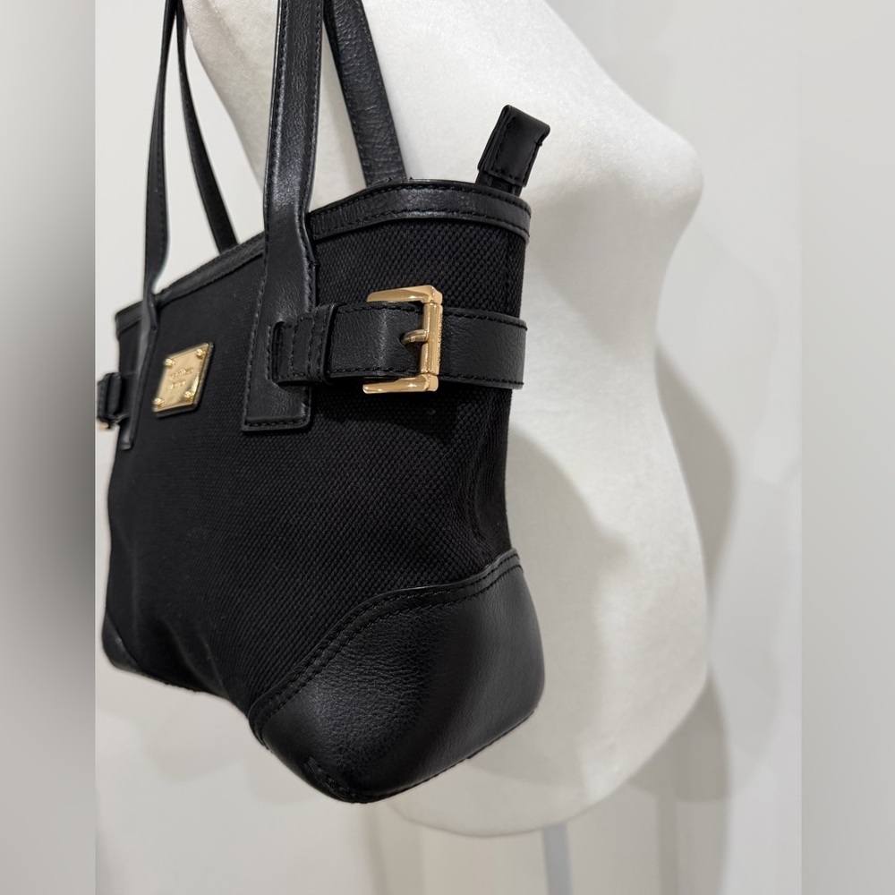Michael Kors Black Shoulder Bag with Gold Details - Picture 4 of 15